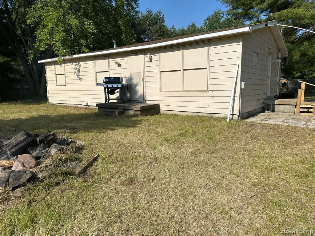 13310 Bueche, Albee, MI  - Image #1