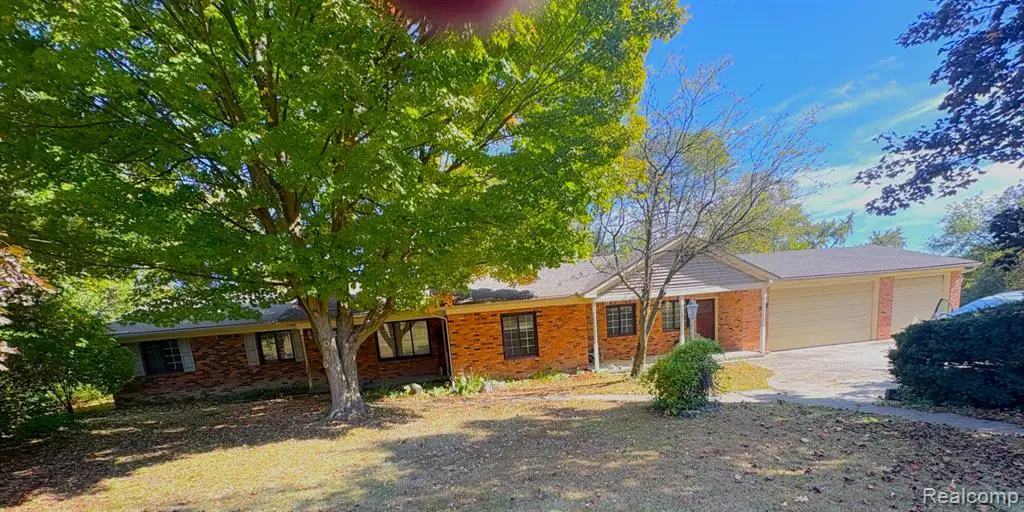 2871 Harvey, Rochester Hills, MI  - Image #1