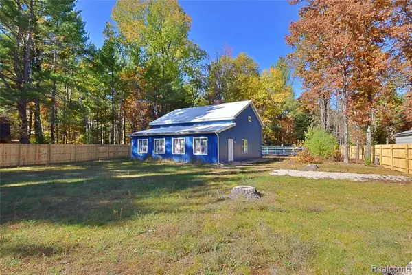 7877 Oak, Saint Helen, MI 