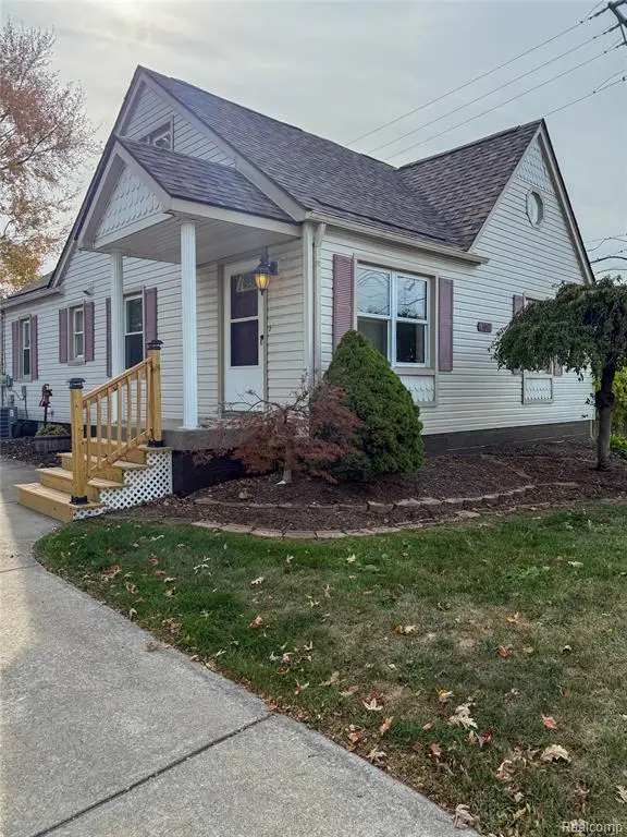 13062 E 10 Mile Mile, Warren, MI 48091 - #1