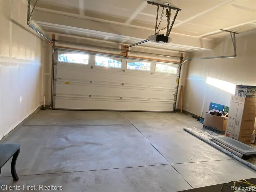 22490 Woodbridge, Novi, MI  - Image #3