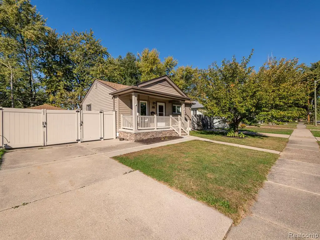 6676 Syracuse, Taylor, MI  - Image #1