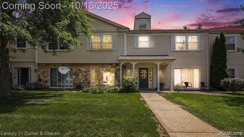 833 Bloomfield Village #A, Auburn Hills, MI 48326 - #1