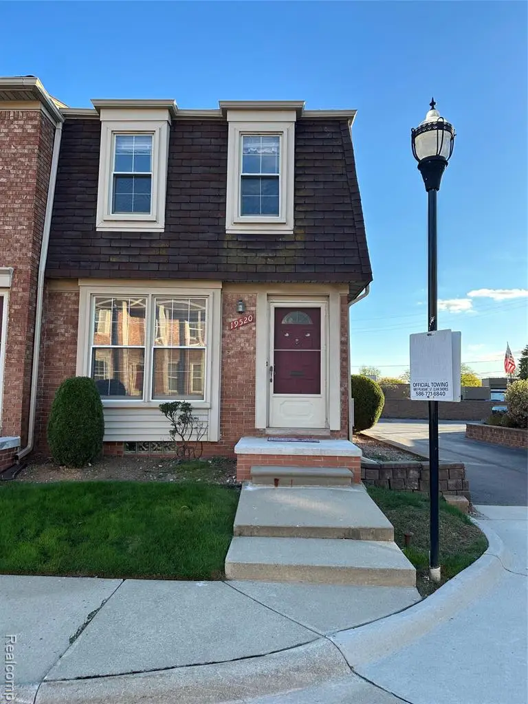19520 Ridgemont #16, Saint Clair Shores, MI  - Image #1