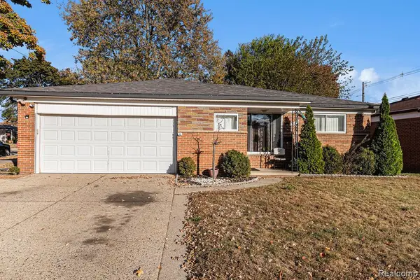 28440 Panama, Warren, MI 