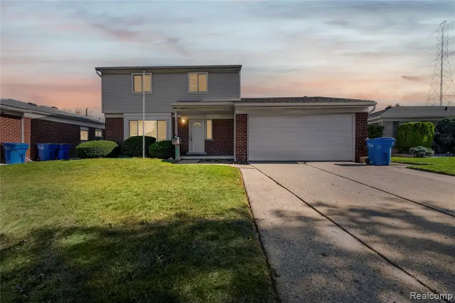 27052 Sutherland, Warren, MI 48088 - Image #2