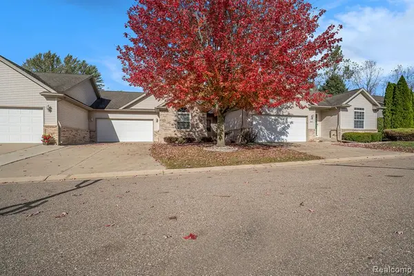 3519 Applewood #4, Grand Blanc, MI 