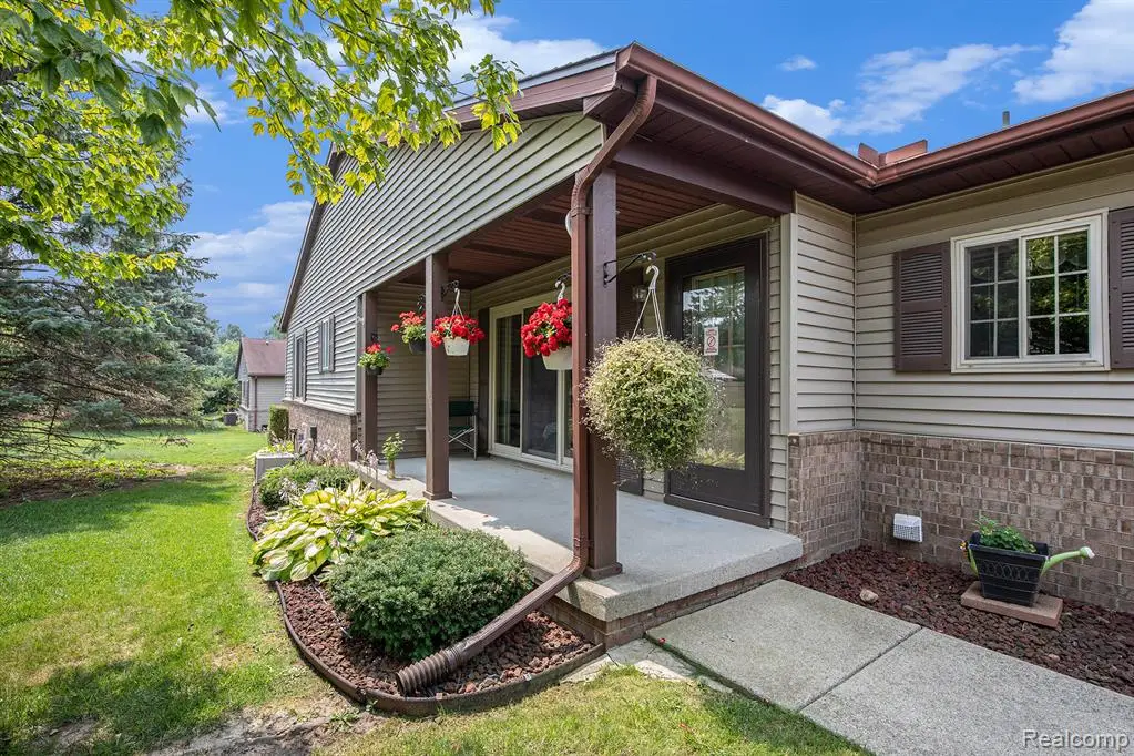 5045 Sandalwood, Grand Blanc, MI 48439 - #1