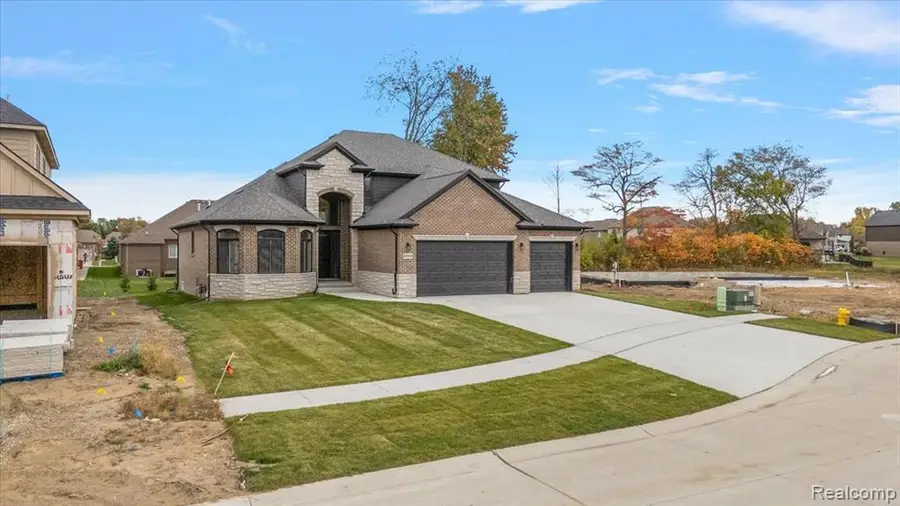 50352 Sawgrass, Macomb, MI 48042 - Image #3