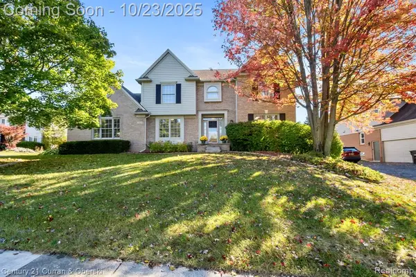 19234 Windridge, Northville, MI 