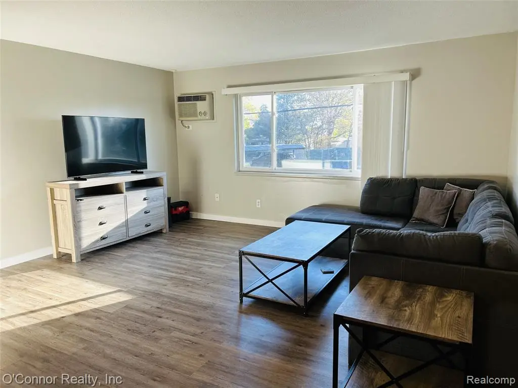 1637 S Riverside #E-45, Saint Clair, MI 48079 - Image #1