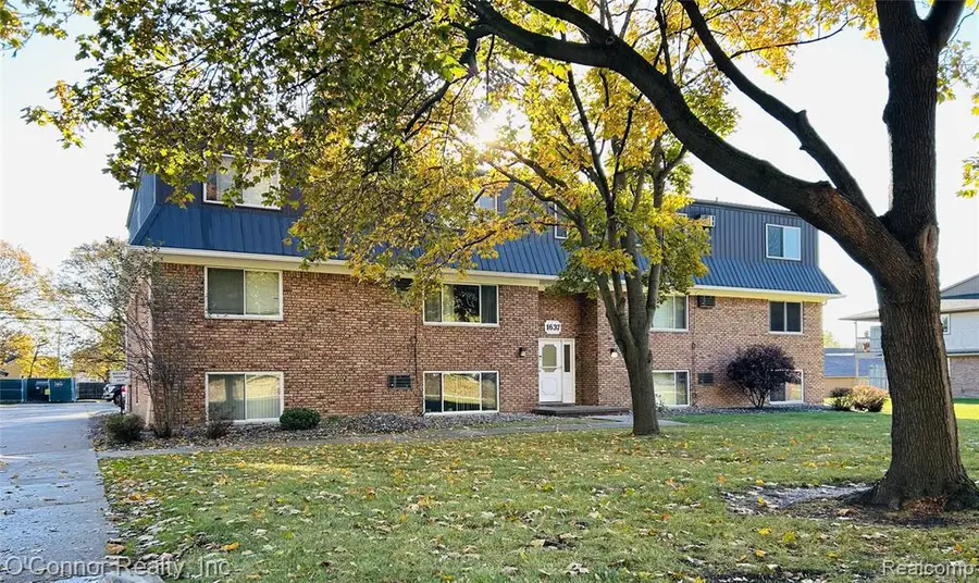 1637 S Riverside #E-45, Saint Clair, MI 48079 - Image #2
