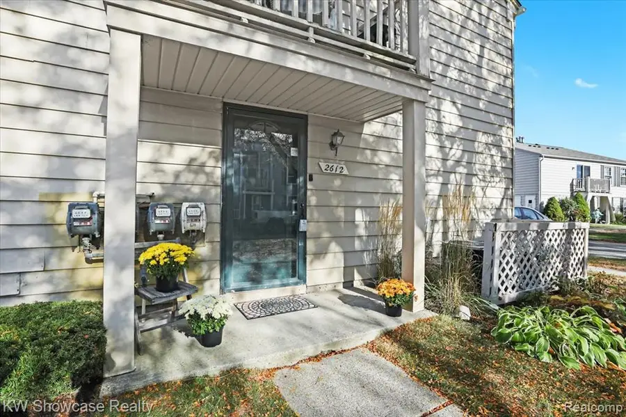 2612 Wildwood, Lake Orion, MI  - Image #2