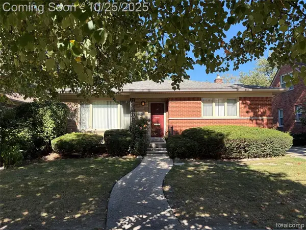 10774 Lincoln, Huntington Woods, MI 