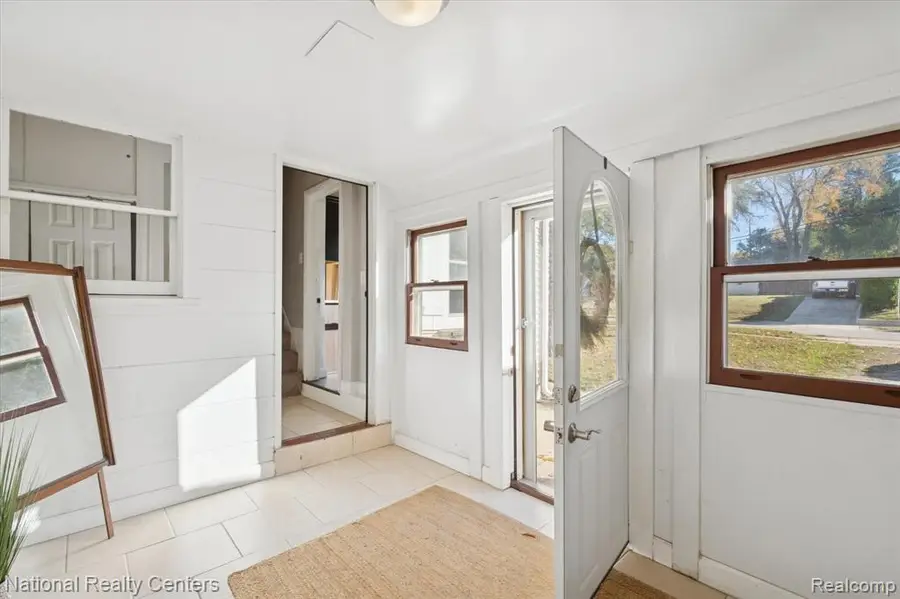 1127 E Commerce, Milford, MI  - Image #3