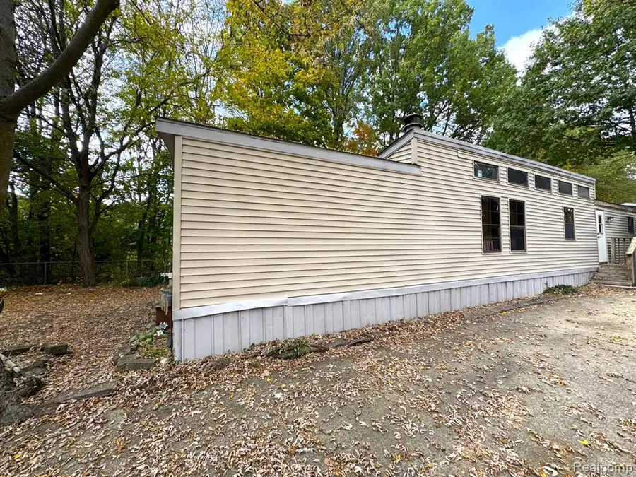 17001 Wales, Macomb, MI 48044 - Image #2