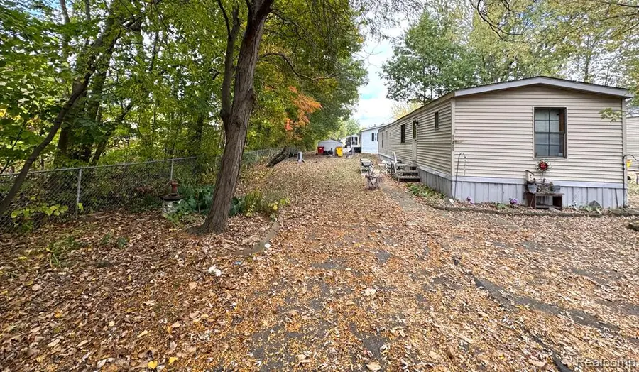 17001 Wales, Macomb, MI 48044 - Image #3