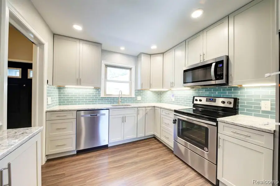 5324 Newberry, Wayne, MI  - Image #3