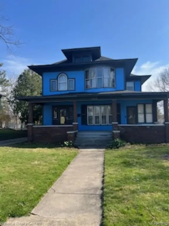 404 Main, Fenton, MI 