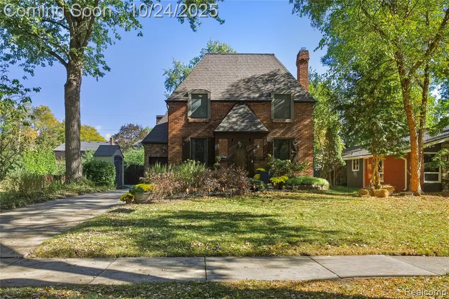 8094 Huntington, Huntington Woods, MI  - Image #3