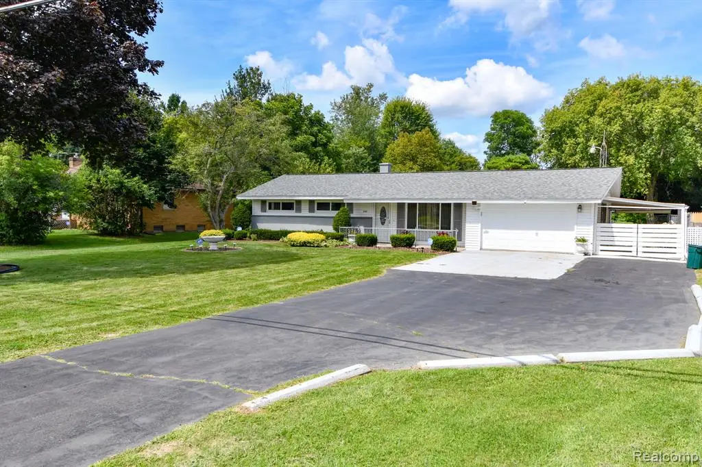 6443 Richfield, Flint, MI 48506 - #1