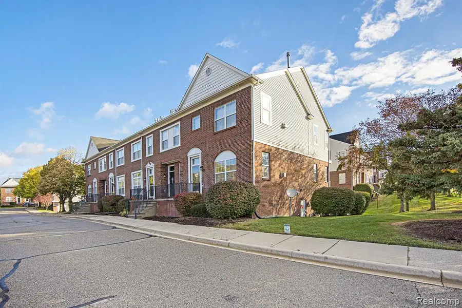 43014 Strand, Sterling Heights, MI  - Image #3