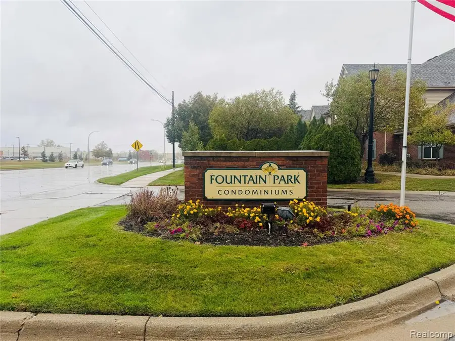 11704 Farmington, Livonia, MI  - Image #2