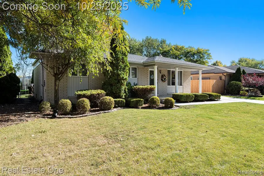 42002 Coulon, Clinton Township, MI  - #2