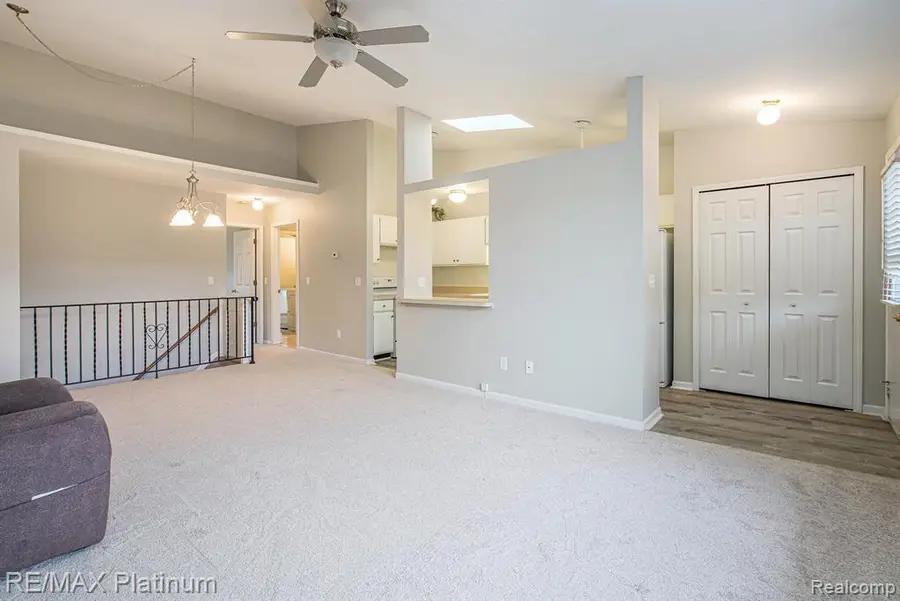 61961 Yorktown #4, South Lyon, MI 48178 - Image #3