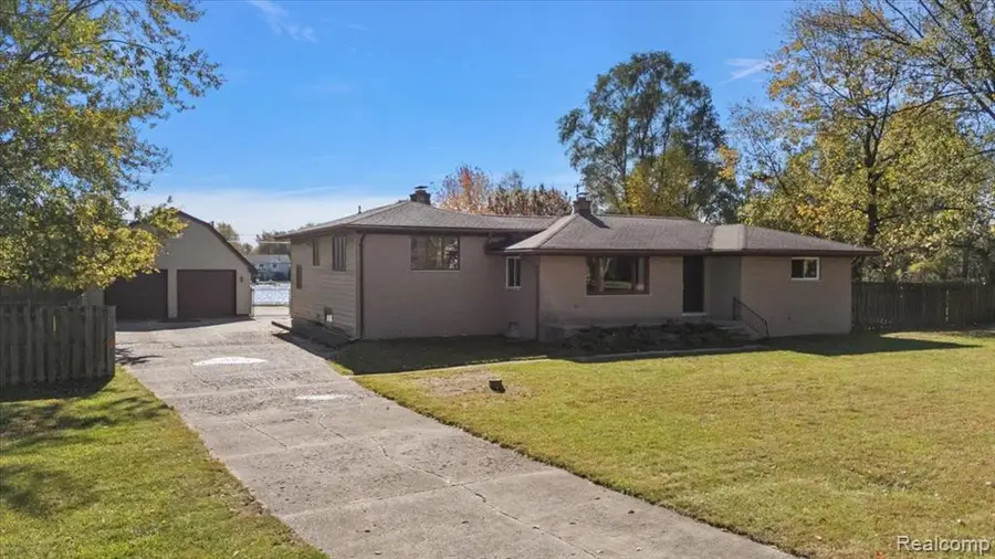 2470 Durham, Shelby Charter Township, MI  - Image #2