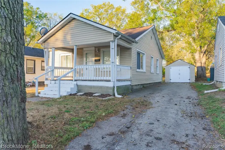 379 N Paddock, Pontiac, MI  - Image #3