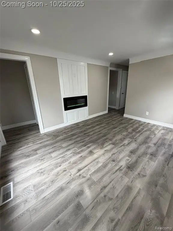 1427 E Madge, Hazel Park, MI  - Image #2