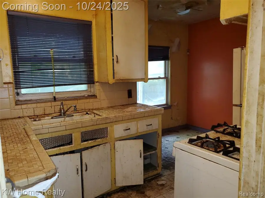 18970 Bentler, Detroit, MI  - Image #3