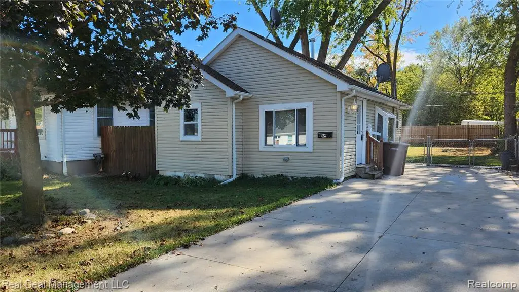 89 W Fairmount, Pontiac, MI 48340 - #1