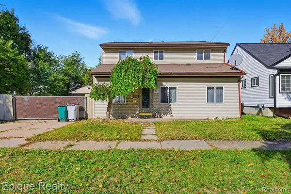 76 W Coy, Hazel Park, MI 