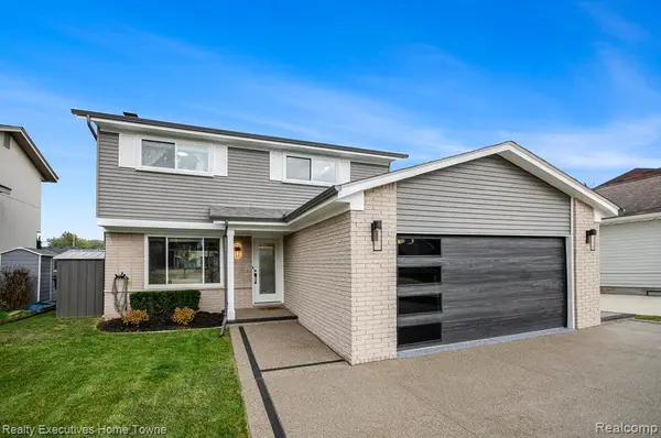 37762 Huron Pointe, Harrison Twp, MI 