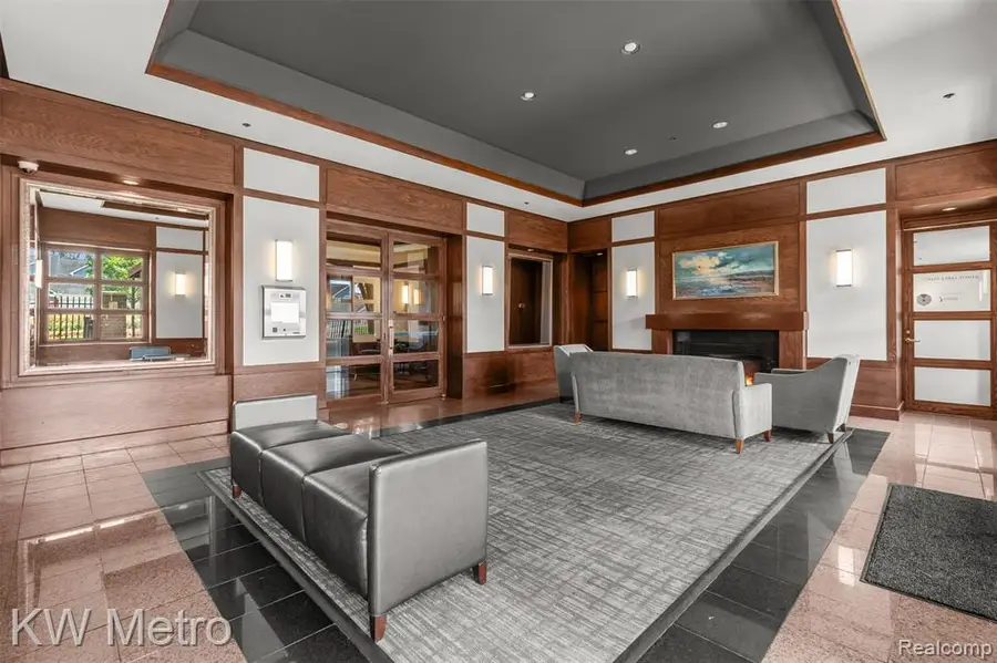 250 E Harbortown #103, Detroit, MI  - Image #3