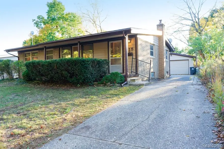 915 Westwood, Ann Arbor, MI  - Image #2