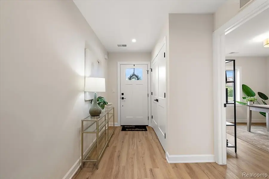 386 Notre Dame, Grosse Pointe, MI 48230 - Image #3