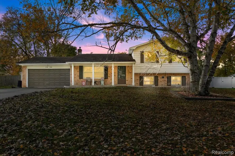 5340 N Georgetown, Grand Blanc, MI  - #2