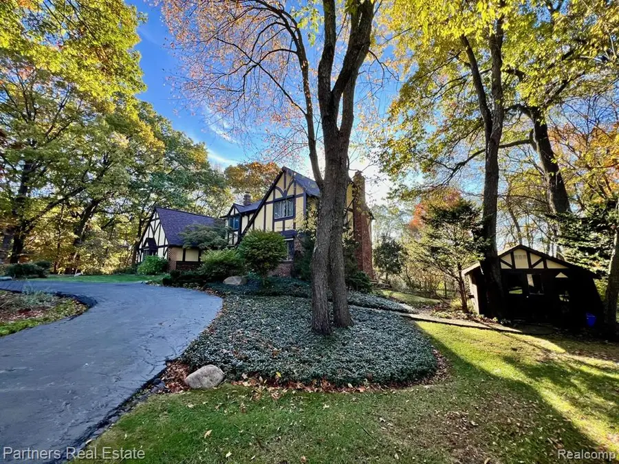 5618 Mountain, Brighton, MI 48116 - Image #3