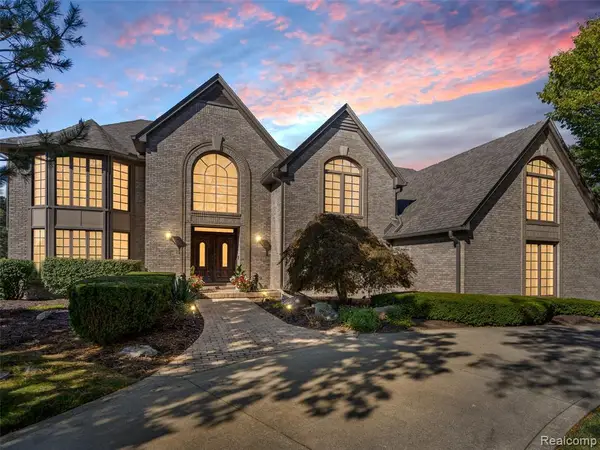 5724 Murfield, Rochester, MI 