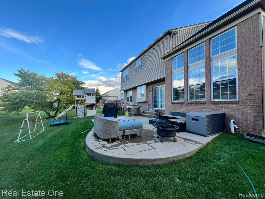 49325 E Central Park, Shelby, MI 48317 - #2