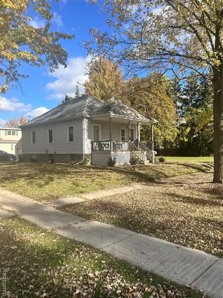 116 Shepard, Saginaw, MI  - #1