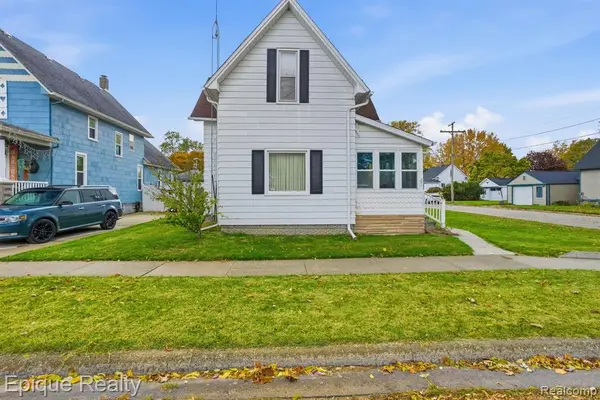 251 N 2nd, Marine City, MI 