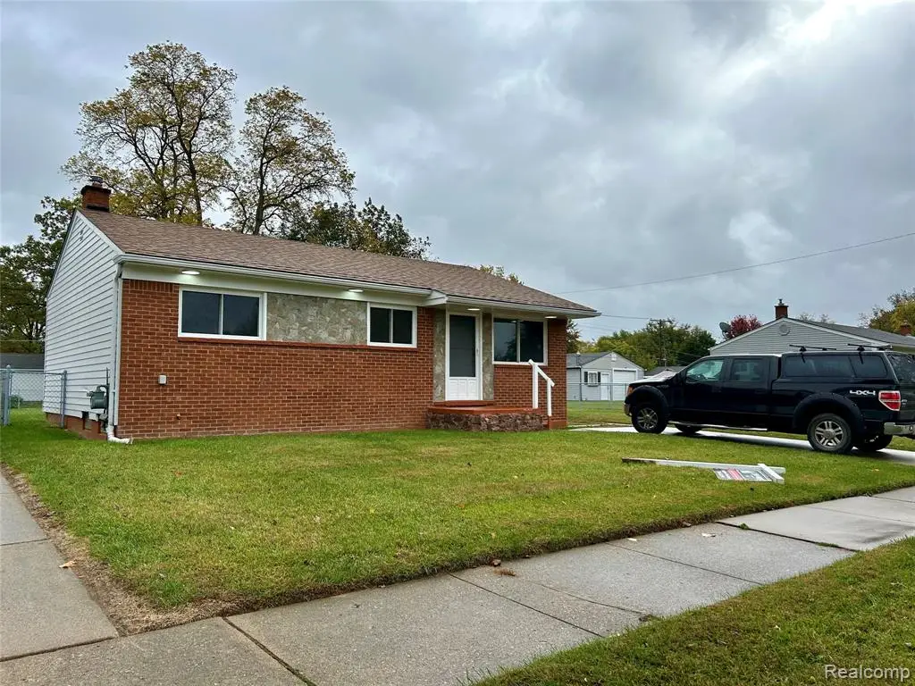 4863 Glenis, Dearborn Heights, MI 48125 - #1