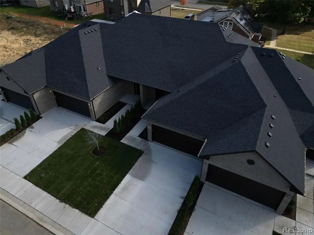 21963 Deer Brook Dr #1, Southfield, MI  - Image #1