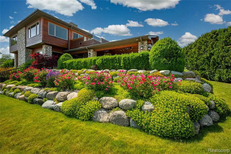 4190 Aquarina, Waterford, MI  - Image #3