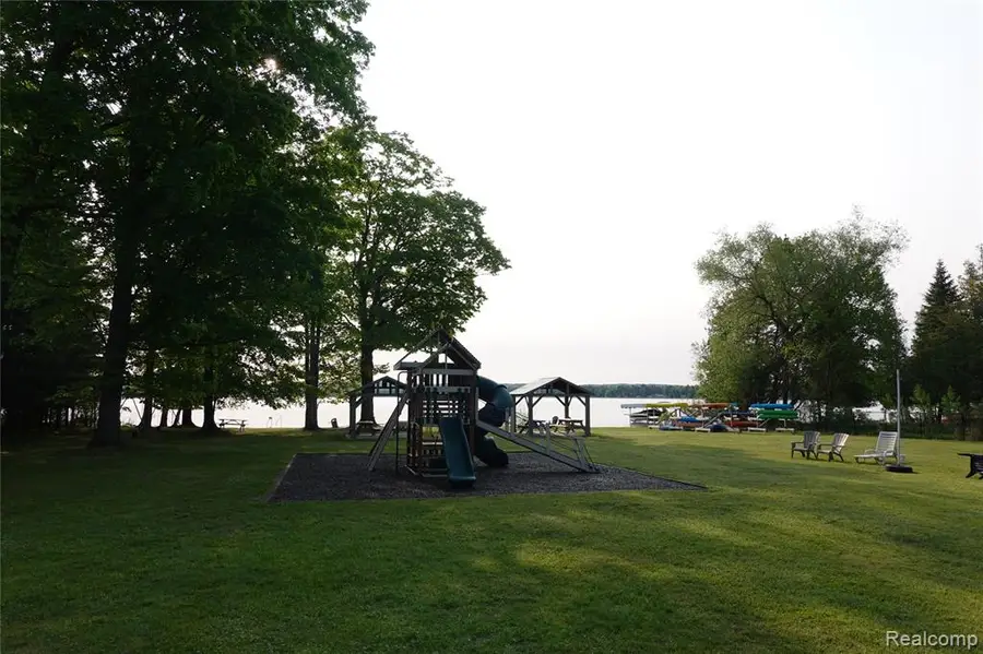 000 Buckridge, Rapid City, MI 49676 - Image #3