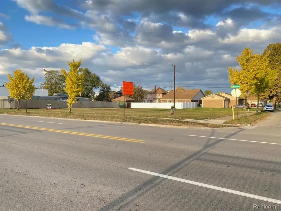 3230 Wyoming, Dearborn, MI 48120 - #2